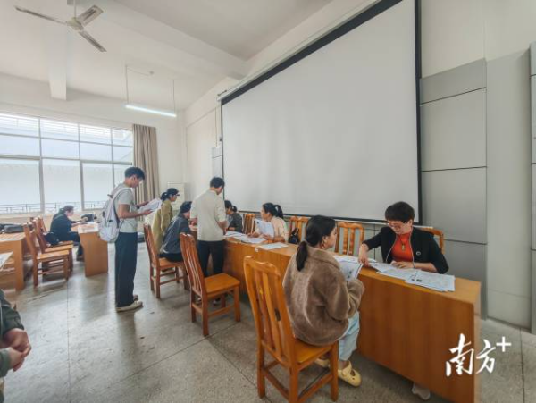 招聘2.jpg