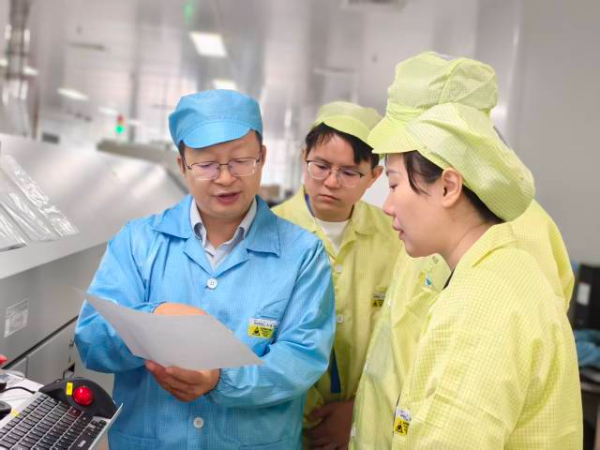六懂英才.jpg